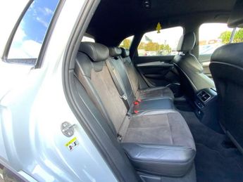 AUDI Q5 2.0 TDI 40 S line SUV 5dr Diesel S Tronic quattro Euro 6 (s/s) (