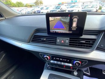 AUDI Q5 2.0 TDI 40 S line SUV 5dr Diesel S Tronic quattro Euro 6 (s/s) (