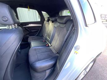 AUDI Q5 2.0 TDI 40 S line SUV 5dr Diesel S Tronic quattro Euro 6 (s/s) (