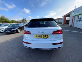 AUDI Q5 2.0 TDI 40 S line SUV 5dr Diesel S Tronic quattro Euro 6 (s/s) (