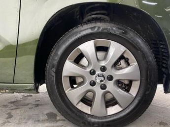 VAUXHALL Combo Life Electric 52kWh Ultimate XL MPV 5dr Electric Auto (7.4kW Charger) (136 ps)