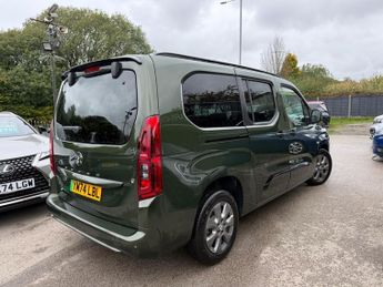 VAUXHALL Combo Life Electric 52kWh Ultimate XL MPV 5dr Electric Auto (7.4kW Charger) (136 ps)