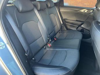 KIA CEED 1.6 CRDi 3 Sportswagon 5dr Diesel DCT Euro 6 (s/s) (114 bhp)