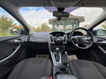FORD FOCUS 1.6 Titanium Hatchback 5dr Petrol Powershift Euro 5 (125 ps)