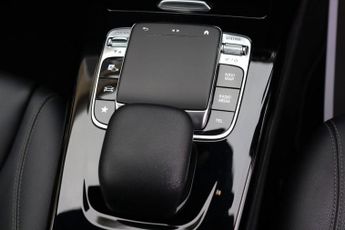 MERCEDES-BENZ A-CLASS A180D 1.5 SPORT EXECUTIVE 