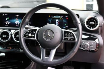 MERCEDES-BENZ A-CLASS A180D 1.5 SPORT EXECUTIVE 
