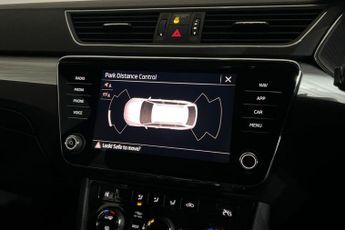 SKODA SUPERB 2.0 TDI SE Estate 5dr Diesel DSG Euro 6 (s/s) (150 ps) Front  / 