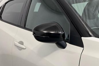 NISSAN JUKE 1.6 N-Connecta SUV 5dr Petrol Hybrid Auto Euro 6 (143 ps) Cruise