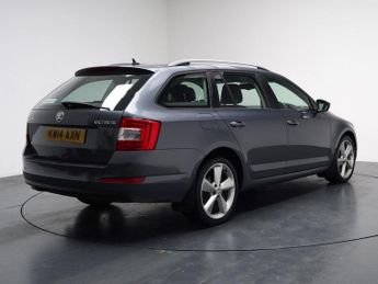 SKODA OCTAVIA 2.0 TDI Elegance Estate 5dr Diesel DSG Euro 5 (s/s) (150 ps)