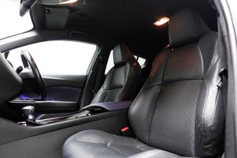 TOYOTA C-HR 1.8 VVT-h Dynamic SUV 5dr Petrol Hybrid CVT Euro 6 (s/s) (122 ps