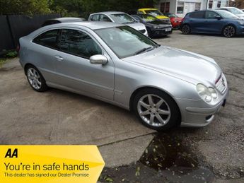 MERCEDES-BENZ C-CLASS 2.1 C220 CDI SE Coupe 2dr Diesel Automatic (174 g/km, 143 bhp)