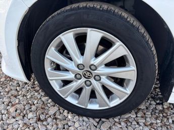 TOYOTA YARIS 1.5 VVT-h Icon Hatchback 5dr Petrol Hybrid E-CVT Euro 6 (s/s) (1