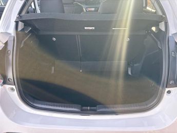 TOYOTA YARIS 1.5 VVT-h Icon Hatchback 5dr Petrol Hybrid E-CVT Euro 6 (s/s) (1