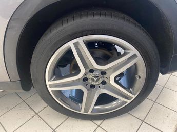 MERCEDES-BENZ GLA 1.6 GLA200 AMG Line Edition (Plus) SUV 5dr Petrol 7G-DCT Euro 6 