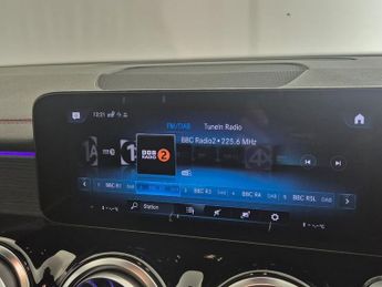 MERCEDES-BENZ EQB EQB 350 66.5kWh AMG Line (Premium) SUV 5dr Electric Auto 4MATIC 