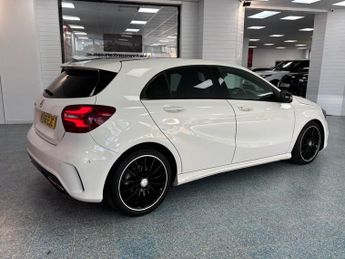 MERCEDES-BENZ A-CLASS 2.1 A200d AMG Line (Premium) Hatchback 5dr Diesel 7G-DCT Euro 6 