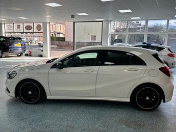 MERCEDES-BENZ A-CLASS 2.1 A200d AMG Line (Premium) Hatchback 5dr Diesel 7G-DCT Euro 6 