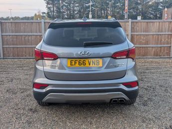 HYUNDAI SANTA FE 2.2 CRDi Blue Drive Premium SUV 5dr Diesel Auto 4WD Euro 6 (s/s)