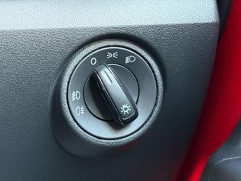 SKODA CITIGO 1.0 MPI Elegance Hatchback 3dr Petrol ASG Euro 5 (75 ps)