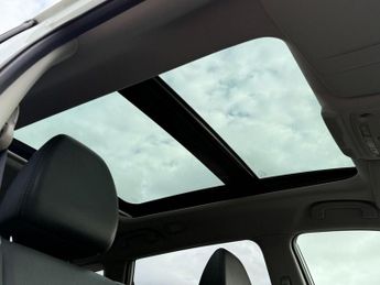 NISSAN X-TRAIL 1.6 dCi Tekna SUV 5dr Diesel XTRON Euro 6 (s/s) (130 ps)