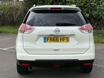 NISSAN X-TRAIL 1.6 dCi Tekna SUV 5dr Diesel XTRON Euro 6 (s/s) (130 ps)