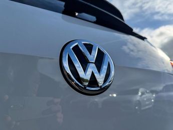 VOLKSWAGEN GOLF 2.0 TSI GTI Performance Hatchback 5dr Petrol DSG Euro 6 (s/s) (2