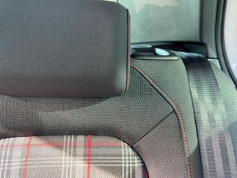 VOLKSWAGEN GOLF 2.0 TSI GTI Performance Hatchback 5dr Petrol DSG Euro 6 (s/s) (2