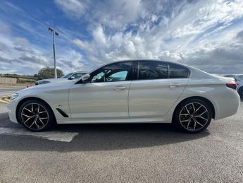 BMW 5 SERIES 2.0 520d MHT M Sport Saloon 4dr Diesel Hybrid Steptronic Euro 6 