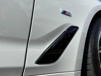 BMW 5 SERIES 2.0 520d MHT M Sport Saloon 4dr Diesel Hybrid Steptronic Euro 6 