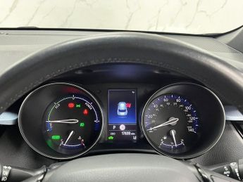 TOYOTA C-HR 1.8 VVT-h GPF Design SUV 5dr Petrol Hybrid CVT Euro 6 (s/s) (122