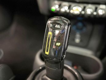 MINI Electric Hatch Cooper SE 32.6kWh Level 3 Hatchback 3dr Electric Auto (184 ps)