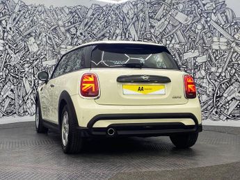 MINI HATCH 1.5 Cooper Classic Hatchback 3dr Petrol Manual Euro 6 (s/s) (136
