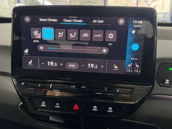 VOLKSWAGEN ID.3 Pro Performance 58kWh Life Hatchback 5dr Electric Auto (204 ps)