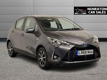 Toyota Yaris 1.5 VVT-h Icon Tech Hatchback 5dr Petrol Hybrid E-CVT Euro 6 (s/