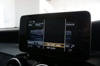 MERCEDES-BENZ C-CLASS 1.6 C200d Sport (Premium) Saloon 4dr Diesel G-Tronic+ Euro 6 (s/