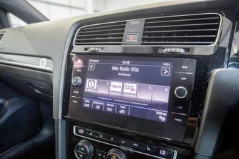 VOLKSWAGEN GOLF 2.0 TDI BlueMotion Tech GTD Hatchback 5dr Diesel DSG Euro 6 (s/s