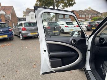 MINI COUNTRYMAN 2.0 Cooper D SUV 5dr Diesel Auto ALL4 Euro 5 (112 ps)