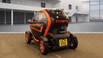 RENAULT TWIZY Dynamique Coupe Electric Auto (18 ps)