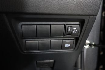 TOYOTA YARIS CROSS 1.5 VVT-h Design E-CVT Euro 6 (s/s) 5dr