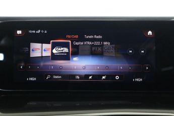 MERCEDES-BENZ EQC EQC 400 80kWh AMG Line (Premium Plus) Auto 4MATIC 5dr
