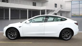 TESLA Model 3 Standard Range Plus Saloon 4dr Electric Auto RWD (241 bhp)