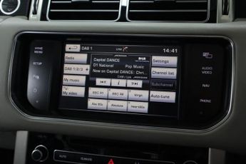 LAND ROVER RANGE ROVER 4.4 SD V8 Vogue SE SUV 5dr Diesel Auto 4WD Euro 5 (339 ps)