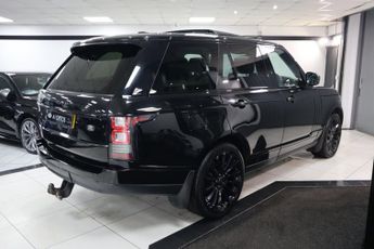 LAND ROVER RANGE ROVER 4.4 SD V8 Vogue SE SUV 5dr Diesel Auto 4WD Euro 5 (339 ps)
