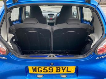 TOYOTA AYGO 1.0 VVT-i Blue Hatchback 5dr Petrol MultiMode Euro 4 (67 bhp)