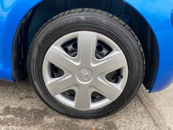 TOYOTA AYGO 1.0 VVT-i Blue Hatchback 5dr Petrol MultiMode Euro 4 (67 bhp)