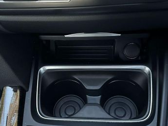 BMW 3 SERIES 2.0 320i Modern Saloon 4dr Petrol Auto Euro 6 (s/s) (184 ps)