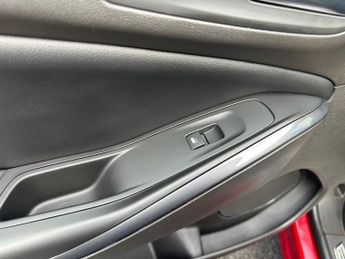 VAUXHALL GRANDLAND X 1.2 Turbo GPF Sport Nav SUV 5dr Petrol Manual Euro 6 (s/s) (130 