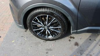 TOYOTA C-HR 1.8 VVT-h Excel SUV 5dr Petrol Hybrid CVT Euro 6 (s/s) (122 ps)