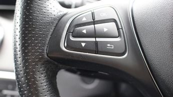 MERCEDES-BENZ GLA 1.6 GLA180 Urban Edition SUV 5dr Petrol 7G-DCT Euro 6 (s/s) (122