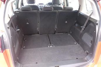 VAUXHALL ZAFIRA TOURER 2.0 CDTi Exclusiv MPV 5dr Diesel Auto Euro 5 (165 ps)